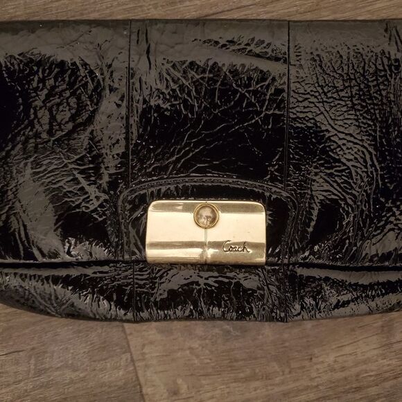 Coach Wristlet Women's Small Black Patent Leather Gold Hardware - Picture 3 of 8